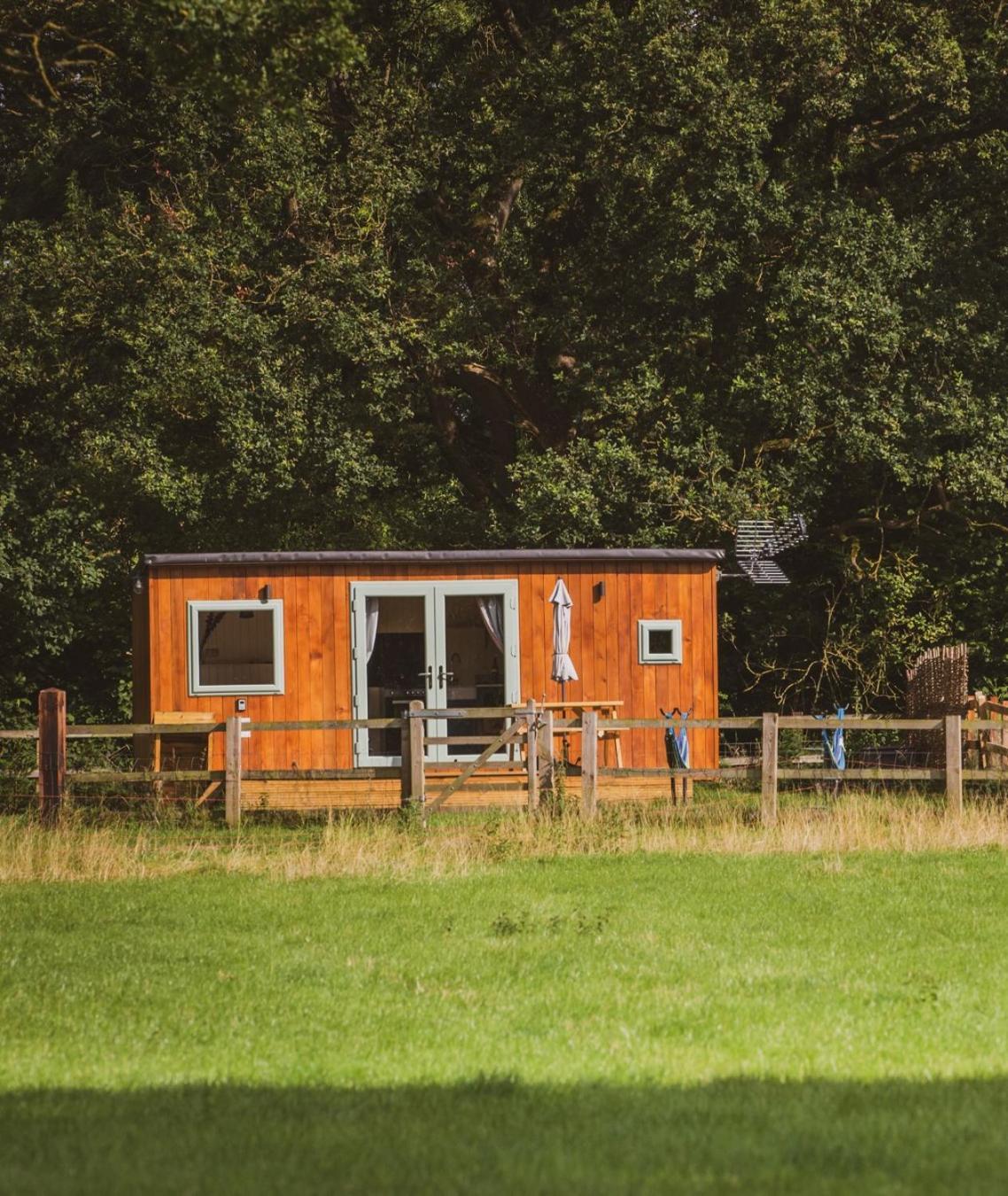 The Hideaway At Hiddenwood Glamping Hotel Corsley Kültér fotó