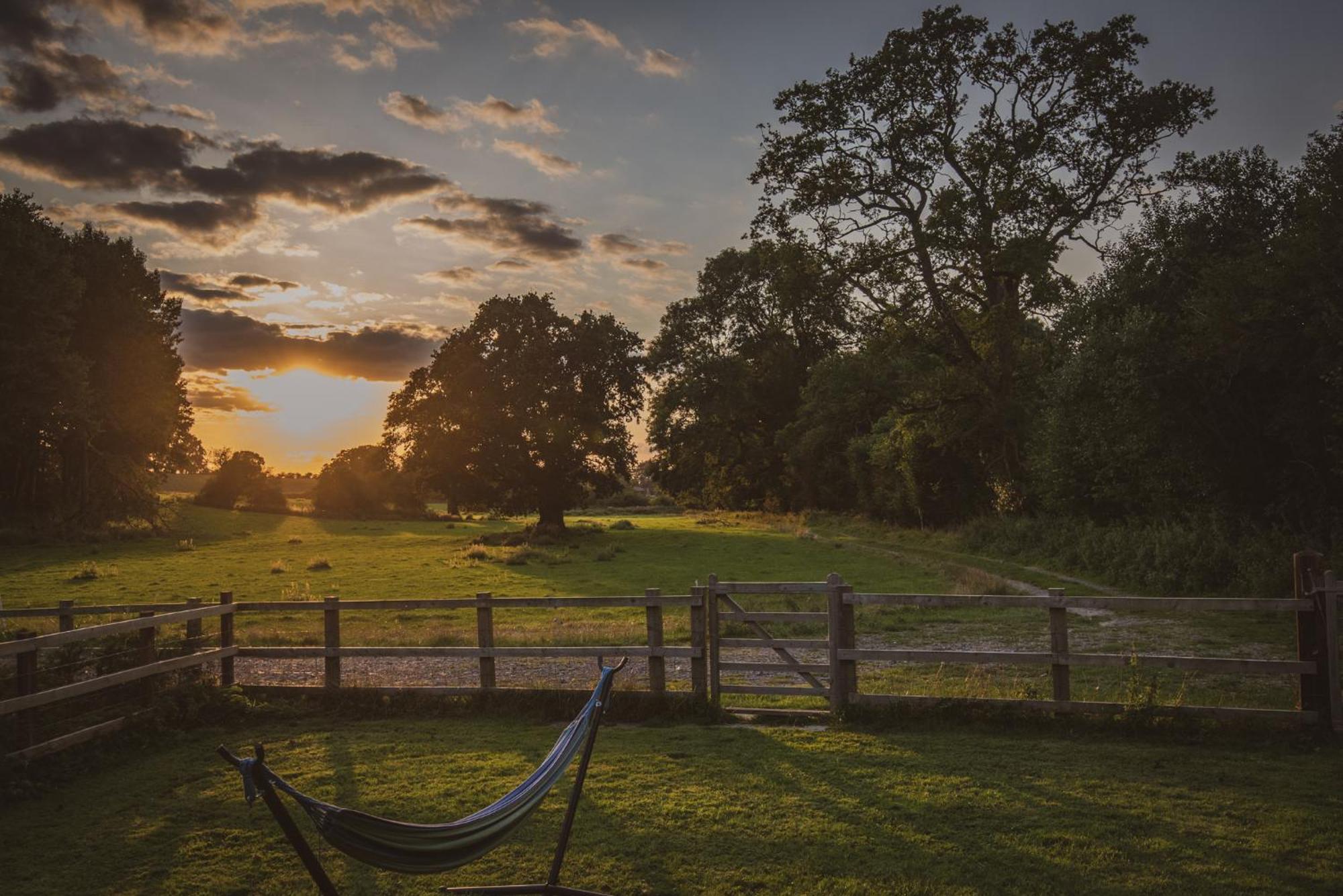The Hideaway At Hiddenwood Glamping Hotel Corsley Kültér fotó